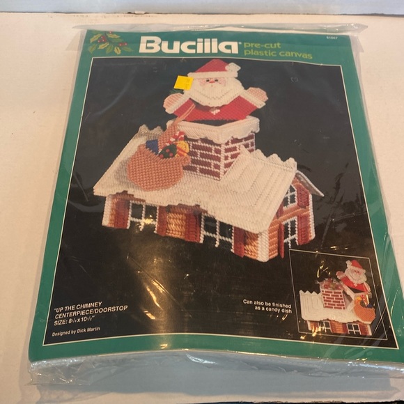 NIP & Vintage 1970s Bucilla Up The Chimney Centerpiece - Picture 2 of 6